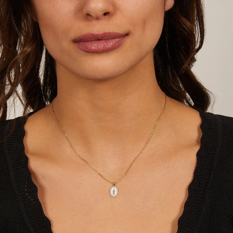 Collana mini Medaglia Miracolosa smaltata Bianco Perla Ref. CLMISMGB