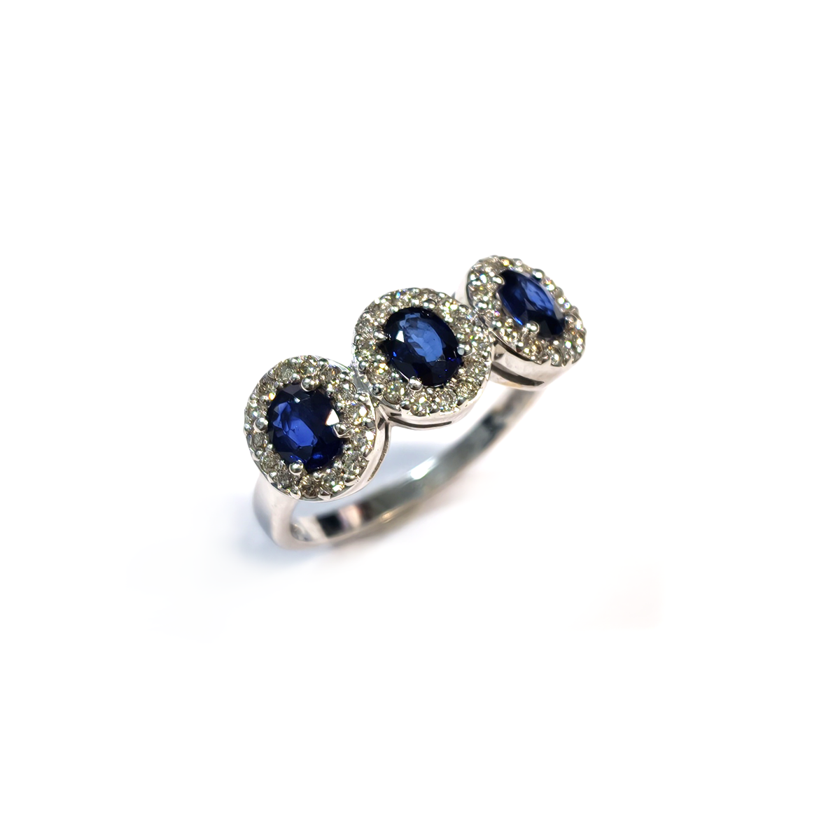 Anello Trilogy Zaffiri CT 1.24 e Diamanti CT 0.49