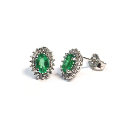 Orecchini con Smeraldo CT 1.10 e Diamanti CT 0.18