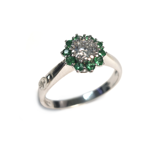 Anello Fiore in Oro Bianco 18kt con Diamante CT 0.40 e Smeraldi CT 0.26