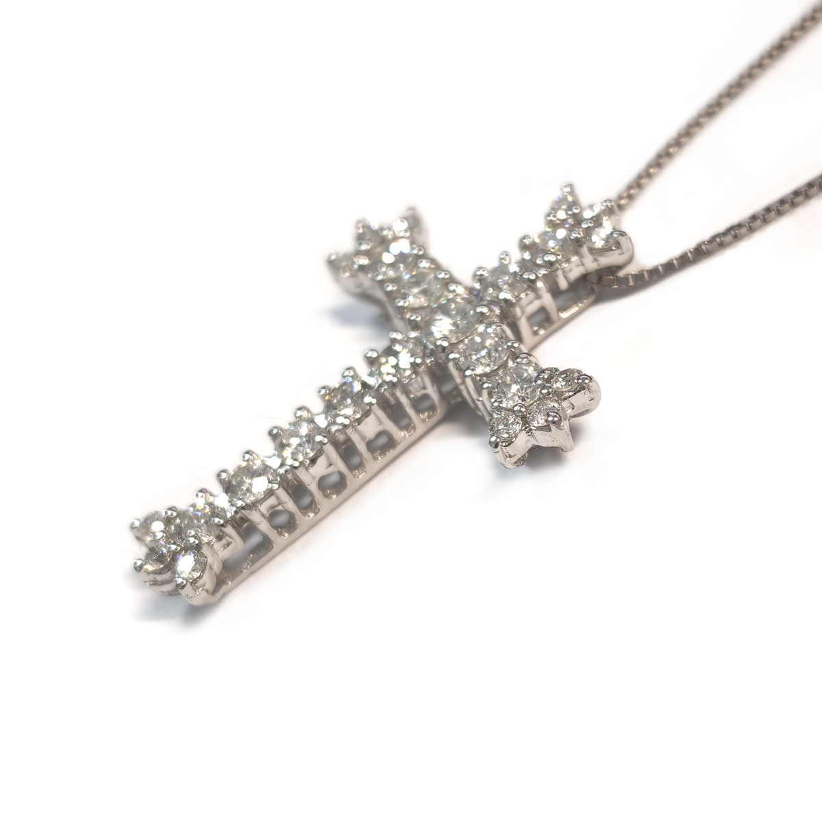 Pendente Croce in Oro Bianco 18kt con Diamanti CT 1.26