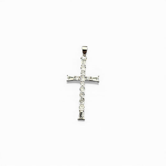 Ciondolo Croce in argento 925 con zirconi bianchi taglio baguette e brillante