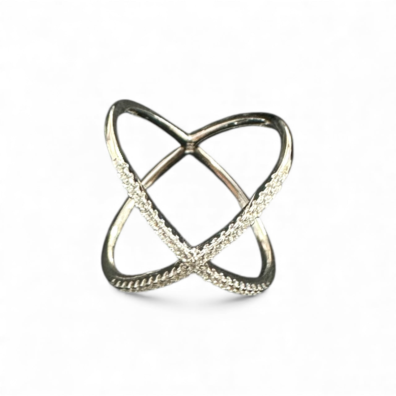 Anello Incrociato in Argento 925 – Design X Elegante e Luminoso