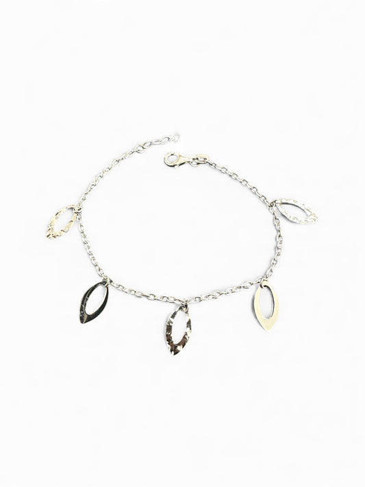 Bracciale in Argento 925 con Ciondoli Pendenti Martellati – Elegante e Leggero