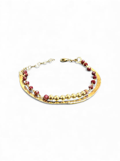 Bracciale in Argento 925 Dorato con Perle Rosse e Barra Martellata