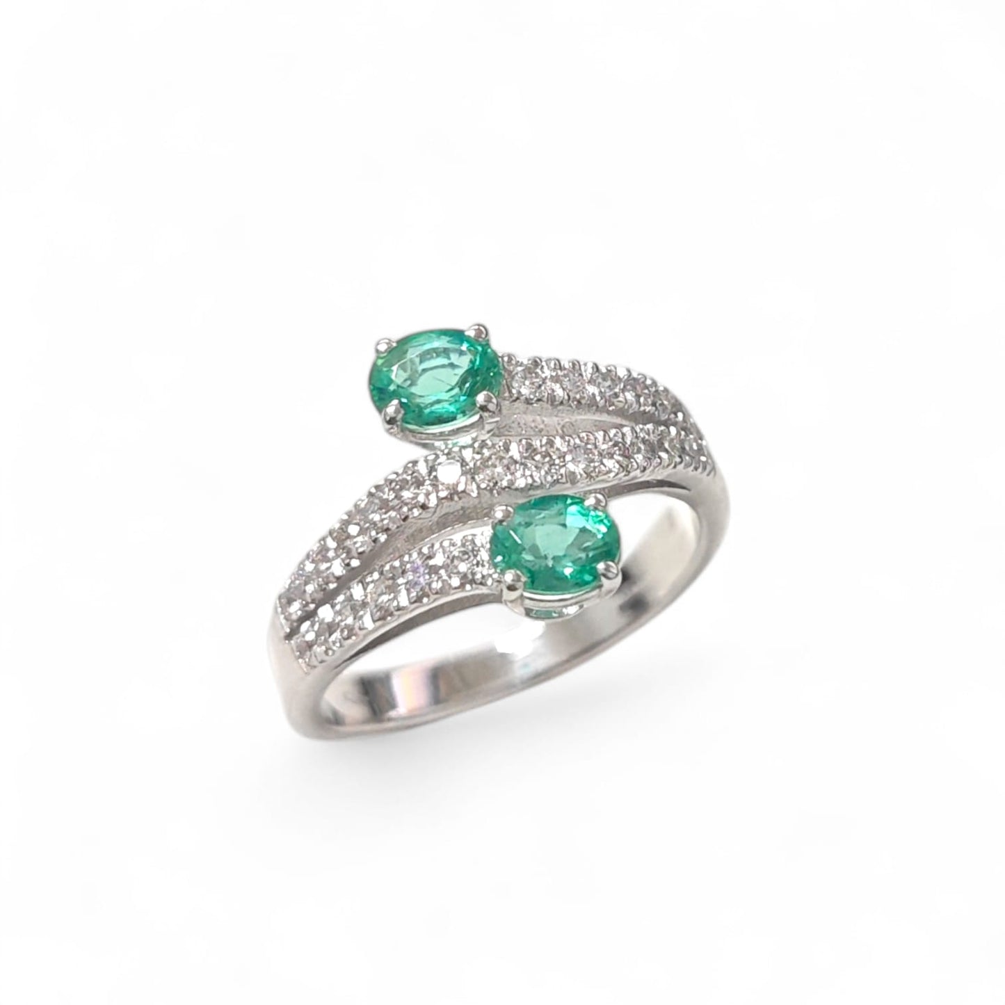 Anello con Gocce di Smeraldi CT 0.70 e Diamanti CT 0.40