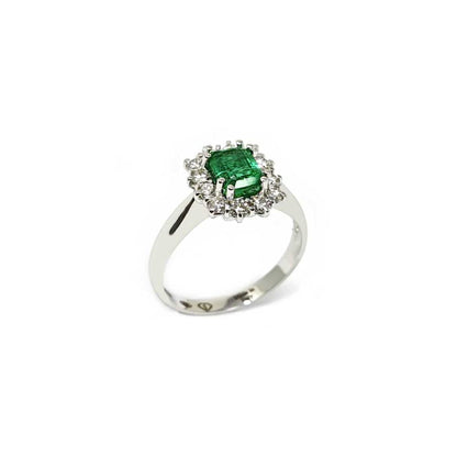 Anello con Smeraldo CT 1.36 e diamanti CT 0.26