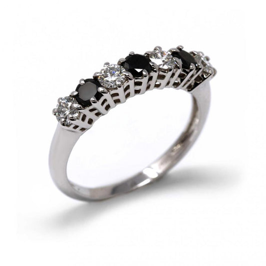 Anello Veretta con Diamanti Bianchi e Neri CT 1.05