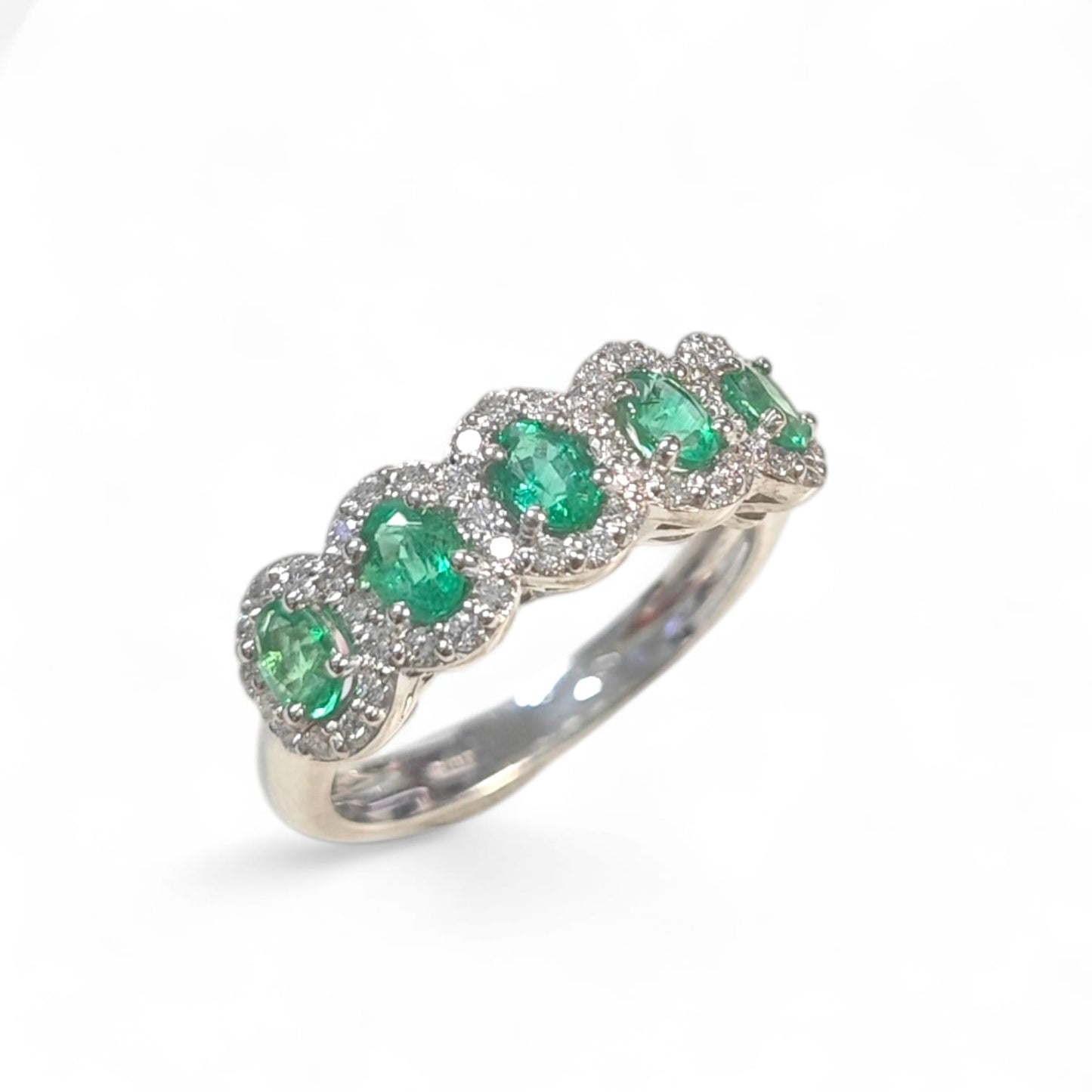 Anello Veretta con Smeraldi CT 1.00 e Diamanti CT 0.40