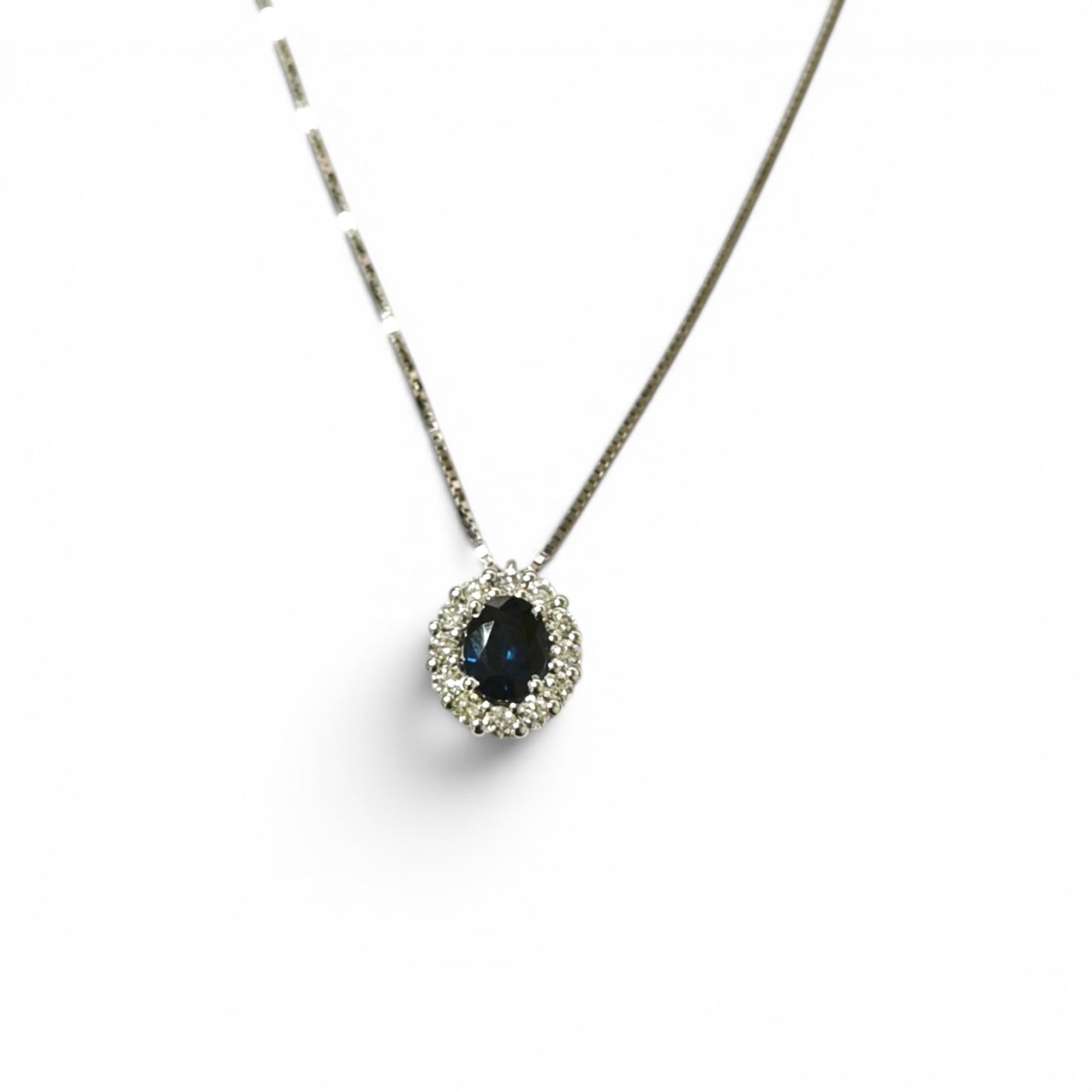 Pendente con Zaffiro CT 0.35 e Diamanti Bianchi CT 0.16
